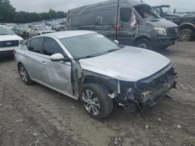 1N4BL4BV0LC115318 - 2020 NISSAN ALTIMA S SILVER photo 4