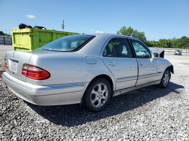 WDBJF65J22B419285 - 2002 MERCEDES-BENZ E 320 SILVER photo 3