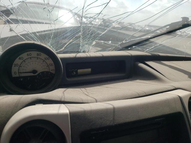 JTLKT334654015851 - 2005 TOYOTA SCION XB 银色 照片 8