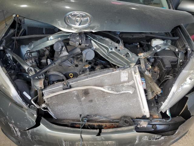 5TDJK3DC2DS070641 - 2013 TOYOTA SIENNA LE GREEN photo 12