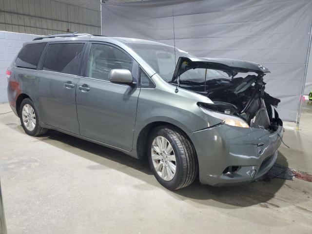 5TDJK3DC2DS070641 - 2013 TOYOTA SIENNA LE GREEN photo 4