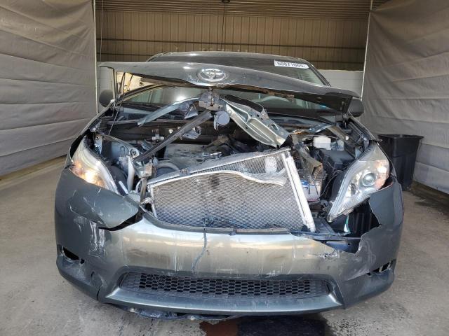 5TDJK3DC2DS070641 - 2013 TOYOTA SIENNA LE GREEN photo 5