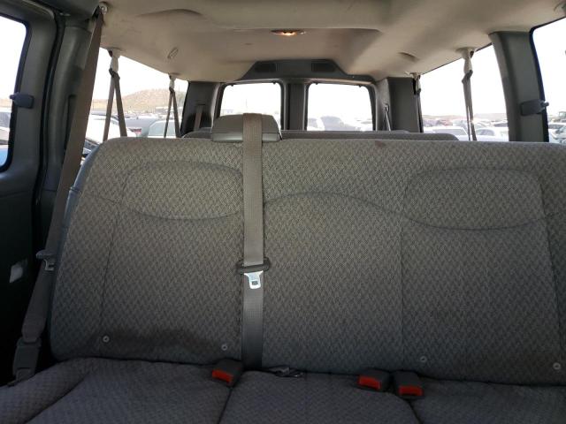 1GAHG39U371146850 - 2007 CHEVROLET EXPRESS G3 WHITE photo 10