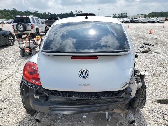 3VWVA7AT0DM620934 - 2013 VOLKSWAGEN BEETLE TURBO SILVER photo 6