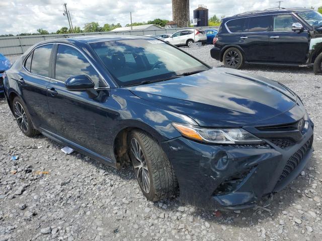 4T1B11HKXJU545713 - 2018 TOYOTA CAMRY L BLUE photo 4