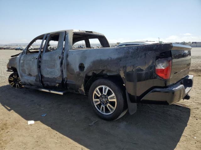 5TFRY5F10JX231454 - 2018 TOYOTA TUNDRA DOUBLE CAB SR/SR5 BLACK photo 2