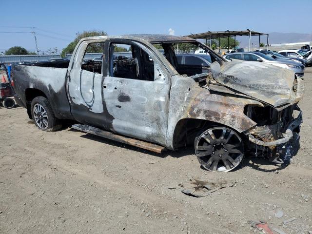 5TFRY5F10JX231454 - 2018 TOYOTA TUNDRA DOUBLE CAB SR/SR5 BLACK photo 4