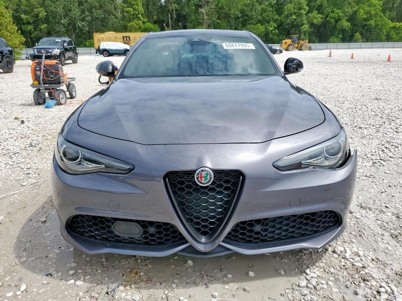 ZARFAMBNXL7625000 - 2020 ALFA ROMEO GIULIA TI 灰色 照片 5