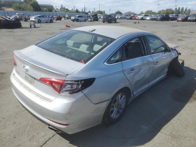 5NPE24AF0HH476290 - 2017 HYUNDAI SONATA SE SILVER photo 3