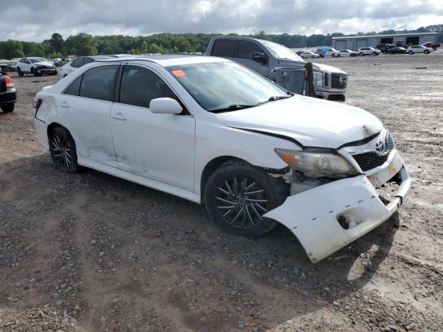 4T1BF3EK3BU768291 - 2011 TOYOTA CAMRY BASE WHITE photo 4