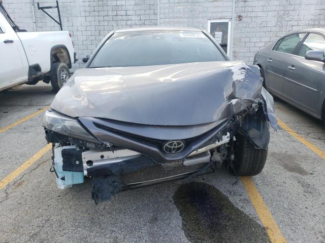 4T1G11AK8PU732604 - 2023 TOYOTA CAMRY SE NIGHT SHADE GRAY photo 5