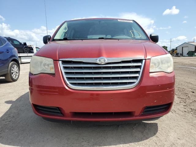 2A4RR4DE0AR188983 - 2010 CHRYSLER TOWN & COU LX RED photo 5