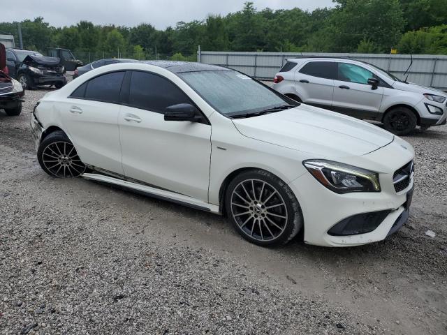 WDDSJ4GBXJN528725 - 2018 MERCEDES-BENZ CLA 250 4MATIC WHITE photo 4