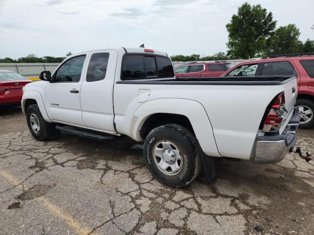 5TFTX4GN3CX010020 - 2012 TOYOTA TACOMA PRERUNNER ACCESS CAB WHITE photo 2