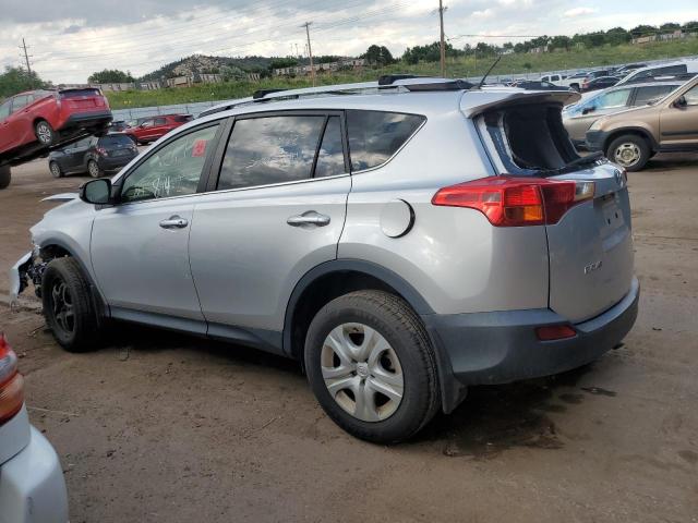 JTMBFREV1FJ047640 - 2015 TOYOTA RAV4 LE SILVER photo 2