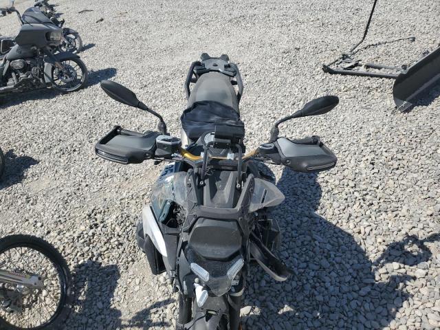 WB10M2309R6J70389 - 2024 BMW R 1300 GS GREEN photo 5