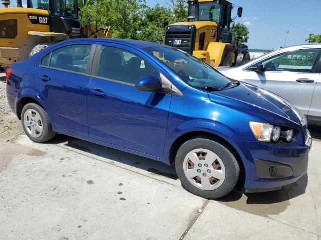 1G1JA5SH4E4135170 - 2014 CHEVROLET SONIC LS BLUE photo 4