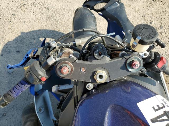 JS1GT76A152102430 - 2005 SUZUKI GSX-R1000 BLUE photo 7