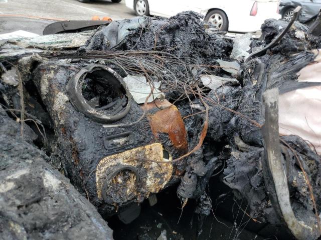 SALAG2V60FA751068 - 2015 LAND ROVER LR4 HSE BURN photo 9