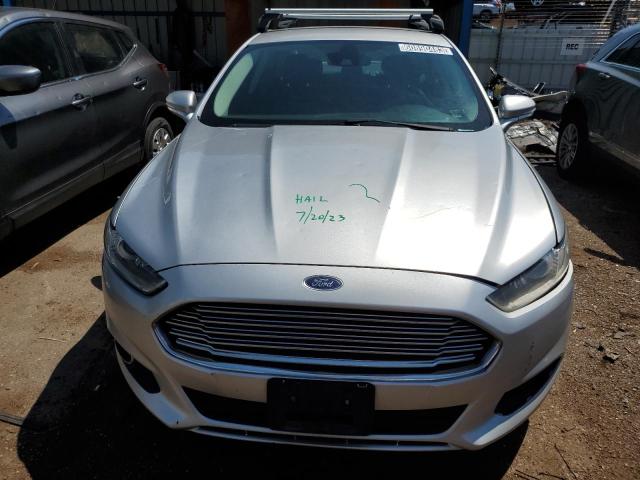 3FA6P0T93GR251160 - 2016 FORD FUSION SE SILVER photo 5