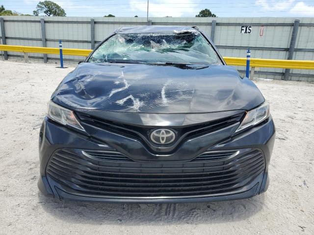 4T1B11HK7JU011679 - 2018 TOYOTA CAMRY L 黑色 照片 5