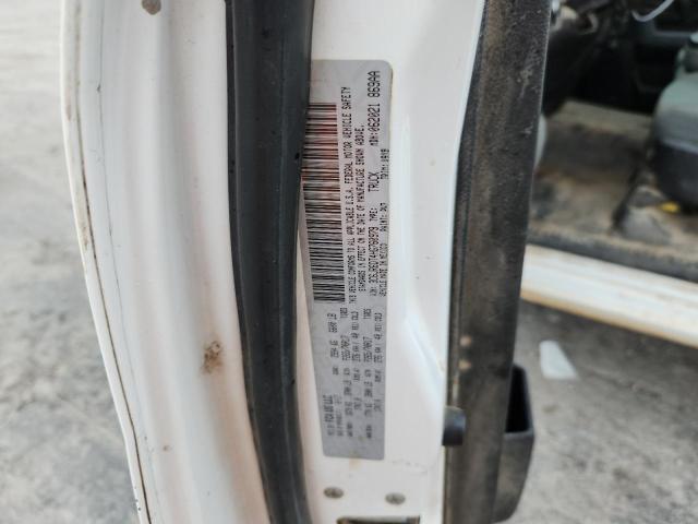 3C6JR6DT4HG760979 - 2017 RAM 1500 ST WHITE photo 12