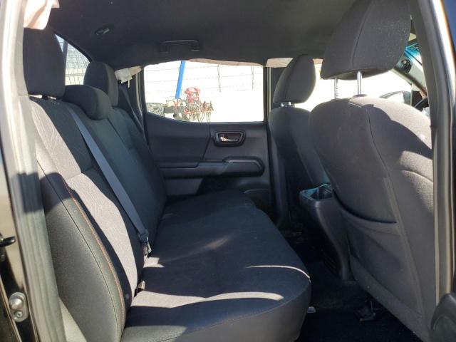 3TMAZ5CN3HM030682 - 2017 TOYOTA TACOMA DOUBLE CAB შავი ფოტო 6