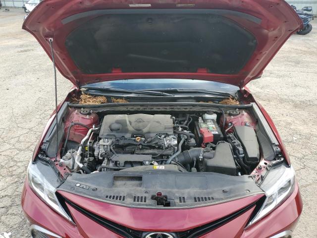 4T1C11AK9MU408975 - 2021 TOYOTA CAMRY LE RED photo 11