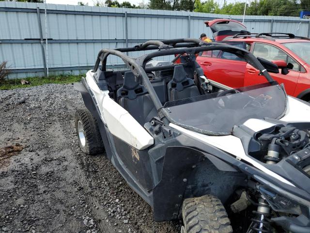 3JBVGAW22HK000220 - 2017 CAN-AM MAVERICK X TURBO R WHITE photo 10