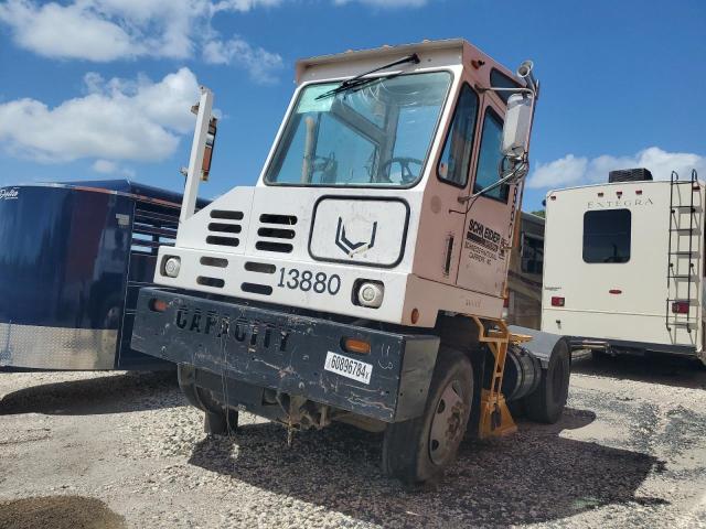 4LMBF5115BL021969 - 2011 CAPACITY OF TEXAS TJ5000 WHITE photo 2