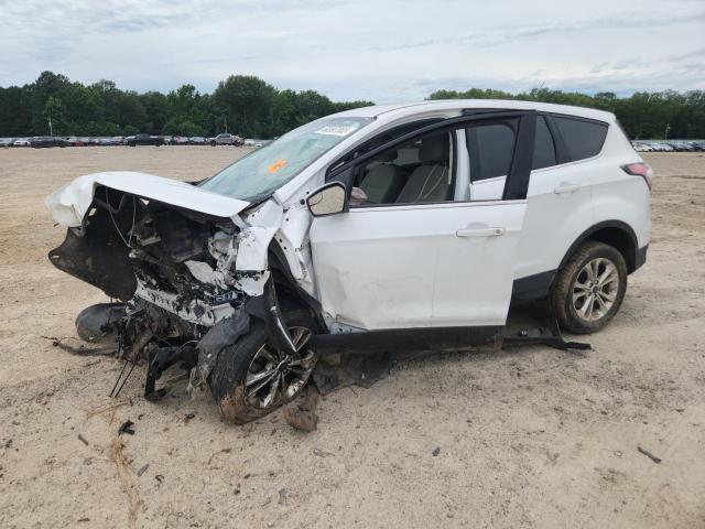 2017 FORD ESCAPE SE, null