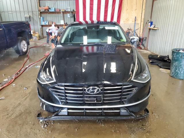 5NPEG4JA8NH134779 - 2022 HYUNDAI SONATA SE შავი ფოტო 5