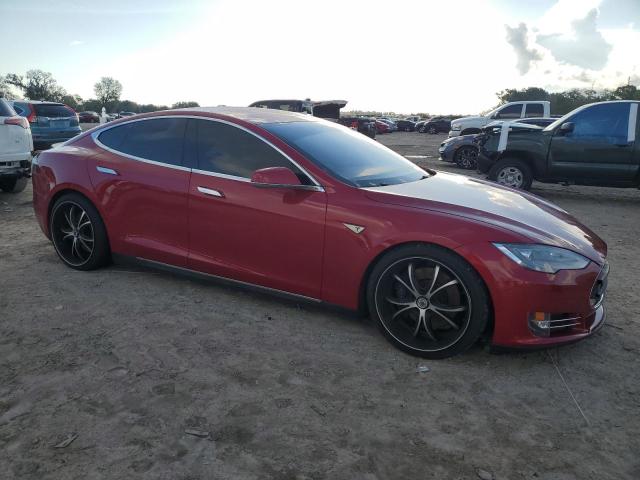 5YJSA1CP6DFP09754 - 2013 TESLA MODEL S წითელი ფოტო 4
