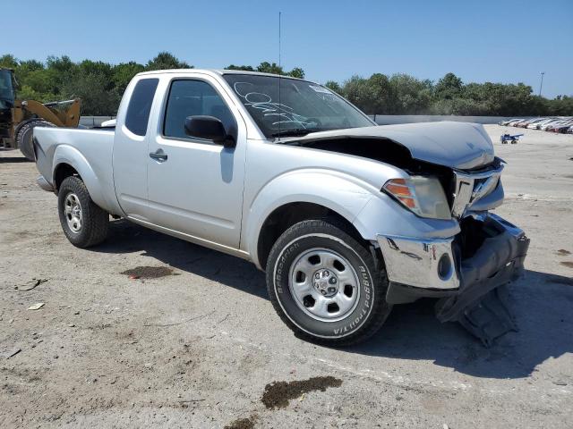 1N6BD06T09C402382 - 2009 NISSAN FRONTIER KING CAB XE SILVER photo 4