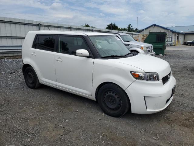 JTLKE50E281011241 - 2008 TOYOTA SCION XB WHITE photo 4