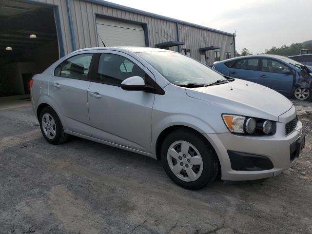 1G1JA5SG7D4187317 - 2013 CHEVROLET SONIC LS SILVER photo 4