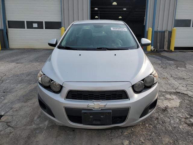 1G1JA5SG7D4187317 - 2013 CHEVROLET SONIC LS SILVER photo 5