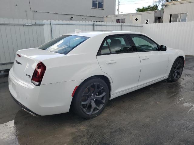 2C3CCABGXNH184407 - 2022 CHRYSLER 300 S WHITE photo 3