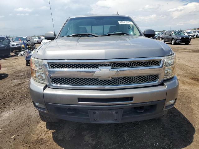 2GCFK13YX71717483 - 2007 CHEVROLET SILVERADO K1500 CREW CAB GRAY photo 5