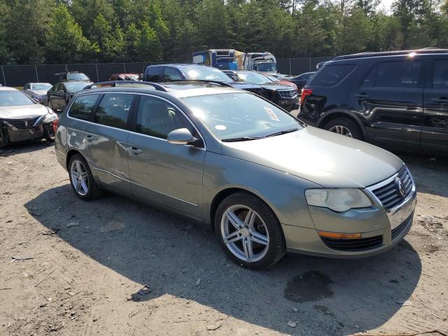 WVWLK73C47E001574 - 2007 VOLKSWAGEN PASSAT 2.0T WAGON VALUE GRAY photo 4