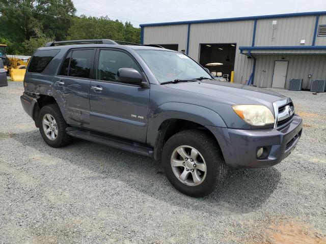 JTEBU14R170113523 - 2007 TOYOTA 4RUNNER SR5 فحمي صورة 4