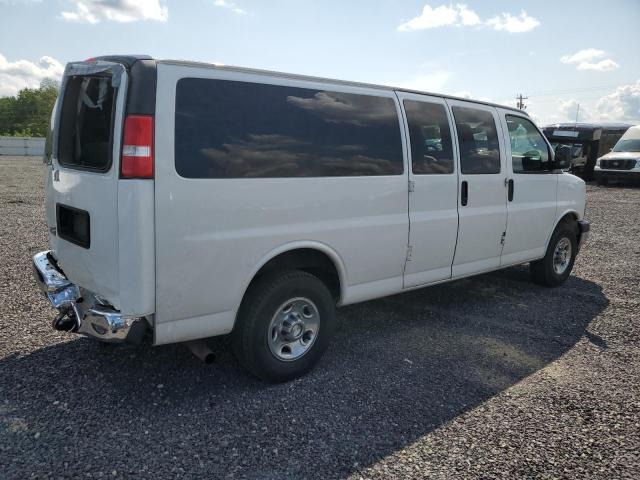 1GAZGPFG0H1213061 - 2017 CHEVROLET EXPRESS G3 LT WHITE photo 3