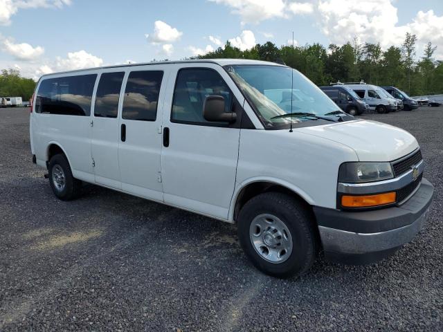 1GAZGPFG0H1213061 - 2017 CHEVROLET EXPRESS G3 LT WHITE photo 4