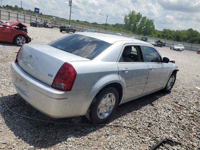 2C3JA53G85H623056 - 2005 CHRYSLER 300 TOURING SILVER photo 3