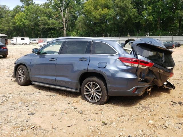 5TDKZRFH9HS514664 - 2017 TOYOTA HIGHLANDER SE BLUE photo 2