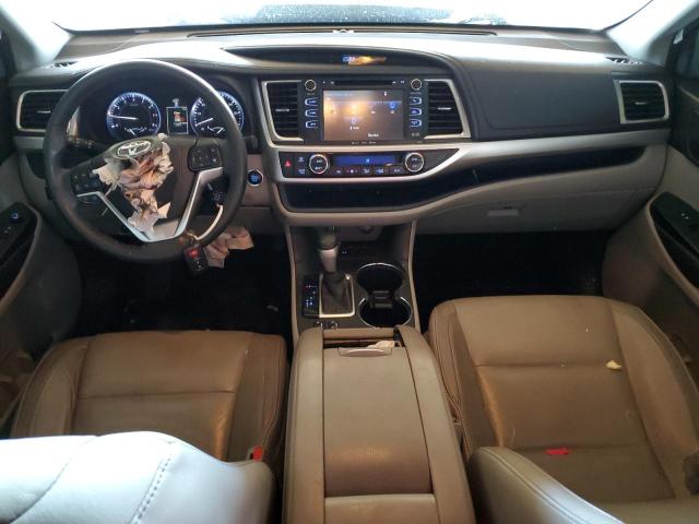 5TDKKRFH7GS138971 - 2016 TOYOTA HIGHLANDER XLE WHITE photo 8