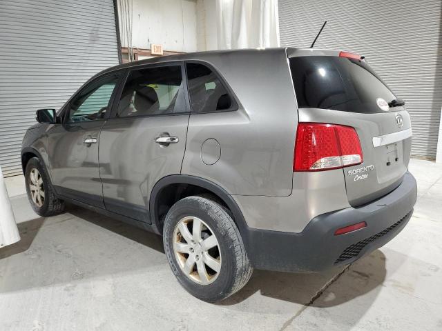 5XYKT3A1XBG150638 - 2011 KIA SORENTO BASE GRAY photo 2