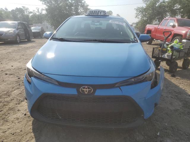 5YFVPMAE7MP194850 - 2021 TOYOTA COROLLA LE ლურჯი ფოტო 5
