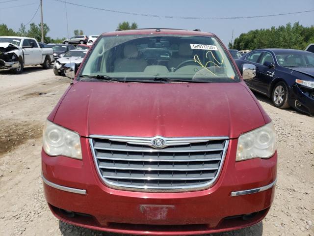 2A4RR6DX5AR123768 - 2010 CHRYSLER TOWN & COU LIMITED RED photo 5