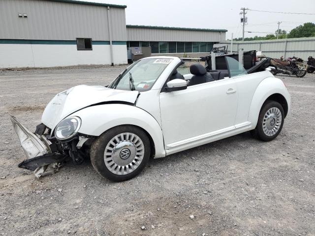 3VW517AT8GM800540 - 2016 VOLKSWAGEN BEETLE S/SE WHITE photo 1